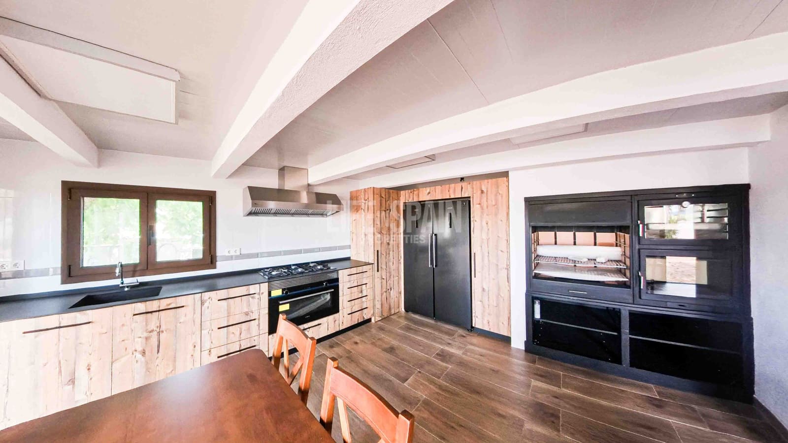 3 soveværelse Villa til salg i Masdenverge med swimmingpool garage - € 580.000 (Ref: 8311898)