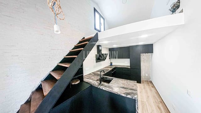 3 soverom Villa til salgs i Masdenverge med svømmebasseng garasje - € 580 000 (Ref: 8311898)