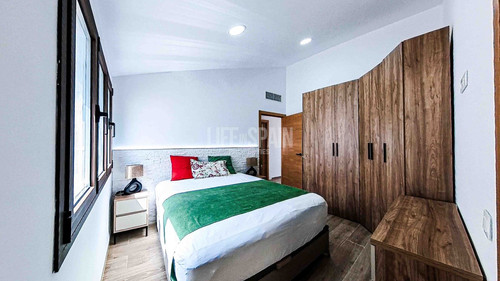 3 soveværelse Villa til salg i Masdenverge med swimmingpool garage - € 580.000 (Ref: 8311898)