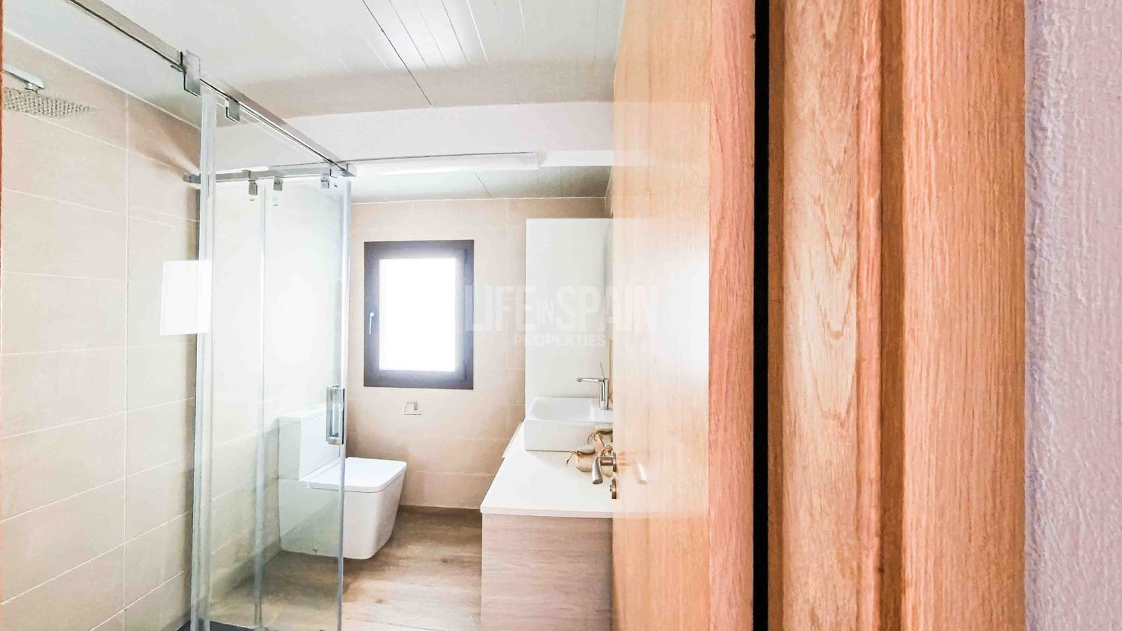 3 soveværelse Villa til salg i Masdenverge med swimmingpool garage - € 580.000 (Ref: 8311898)