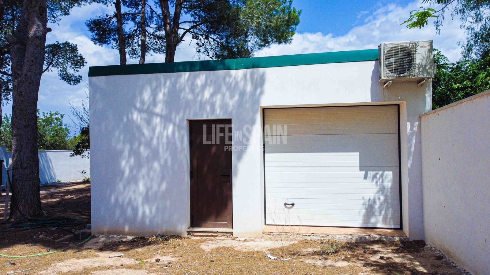 3 soveværelse Villa til salg i Masdenverge med swimmingpool garage - € 580.000 (Ref: 8311898)