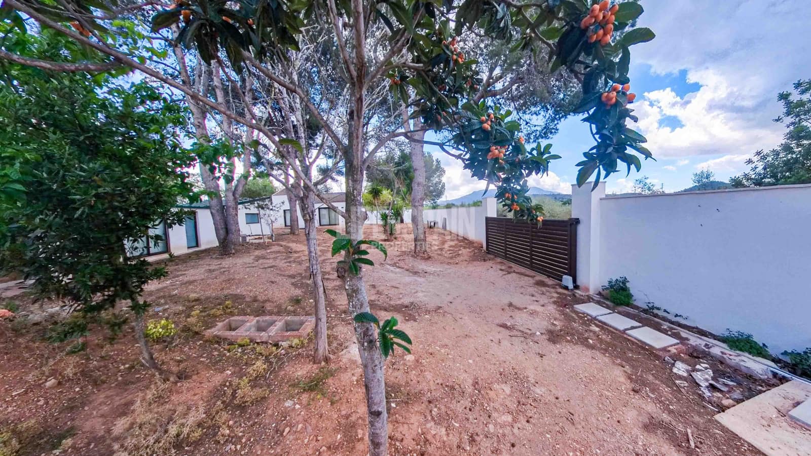 3 soveværelse Villa til salg i Masdenverge med swimmingpool garage - € 580.000 (Ref: 8311898)