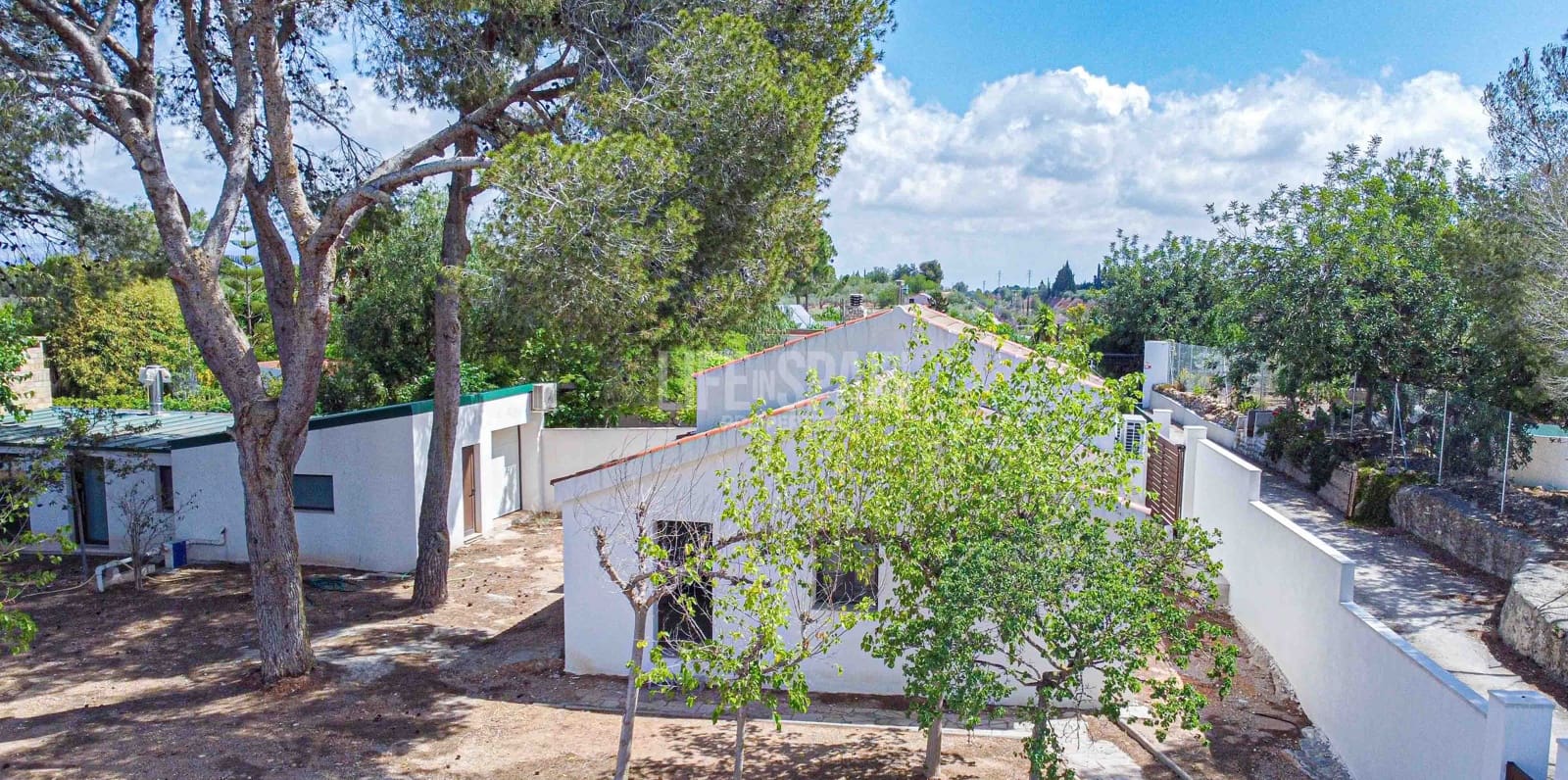 3 soveværelse Villa til salg i Masdenverge med swimmingpool garage - € 580.000 (Ref: 8311898)