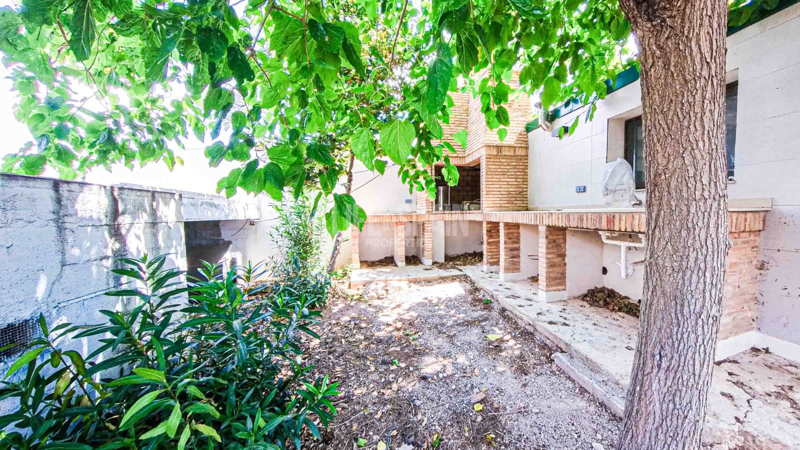 3 soveværelse Villa til salg i Masdenverge med swimmingpool garage - € 580.000 (Ref: 8311898)