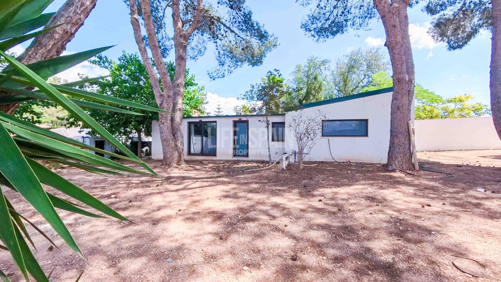 3 soveværelse Villa til salg i Masdenverge med swimmingpool garage - € 580.000 (Ref: 8311898)