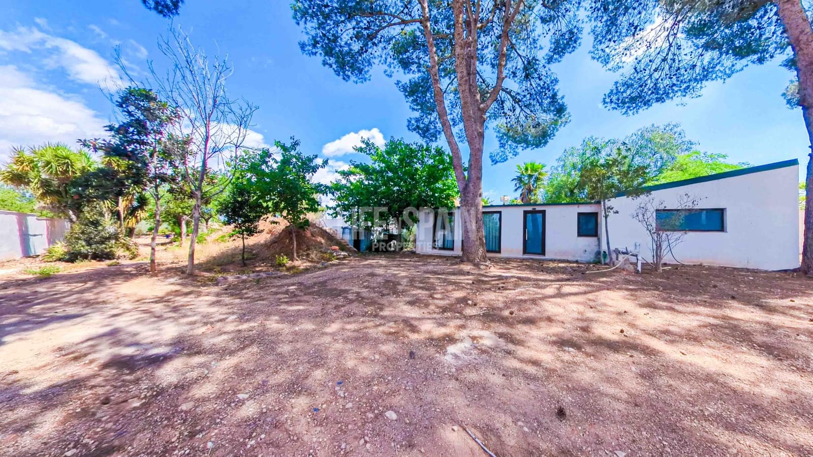 3 soveværelse Villa til salg i Masdenverge med swimmingpool garage - € 580.000 (Ref: 8311898)