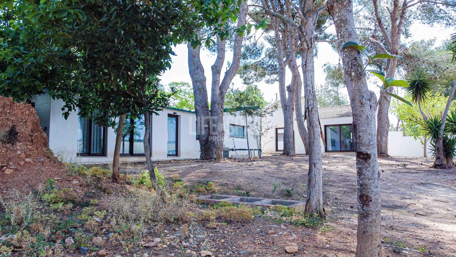 3 soveværelse Villa til salg i Masdenverge med swimmingpool garage - € 580.000 (Ref: 8311898)