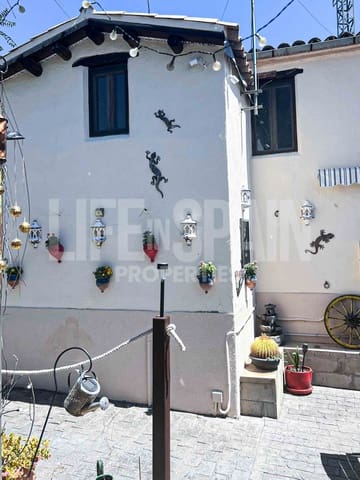 3 makuuhuone Maalaistalo myytävänä paikassa Móra la Nova mukana uima-altaan - 215 000 € (Ref: 8506808)