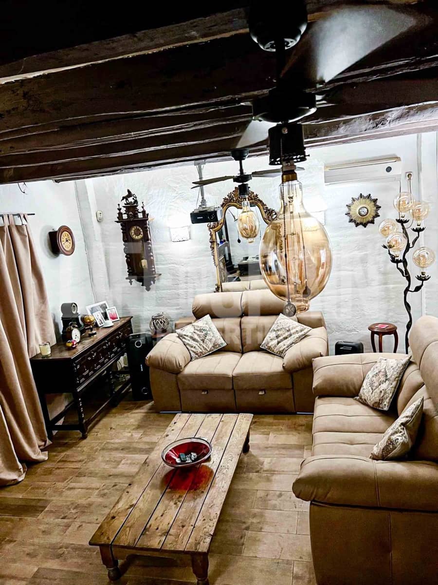 3 soveværelse Finca/Landehus til salg i Mora la Nova med swimmingpool - € 215.000 (Ref: 8506808)