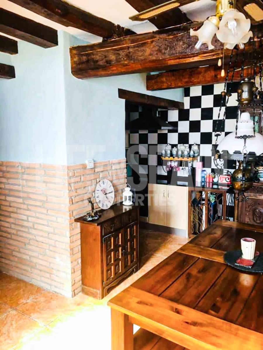 3 soveværelse Finca/Landehus til salg i Mora la Nova med swimmingpool - € 215.000 (Ref: 8506808)