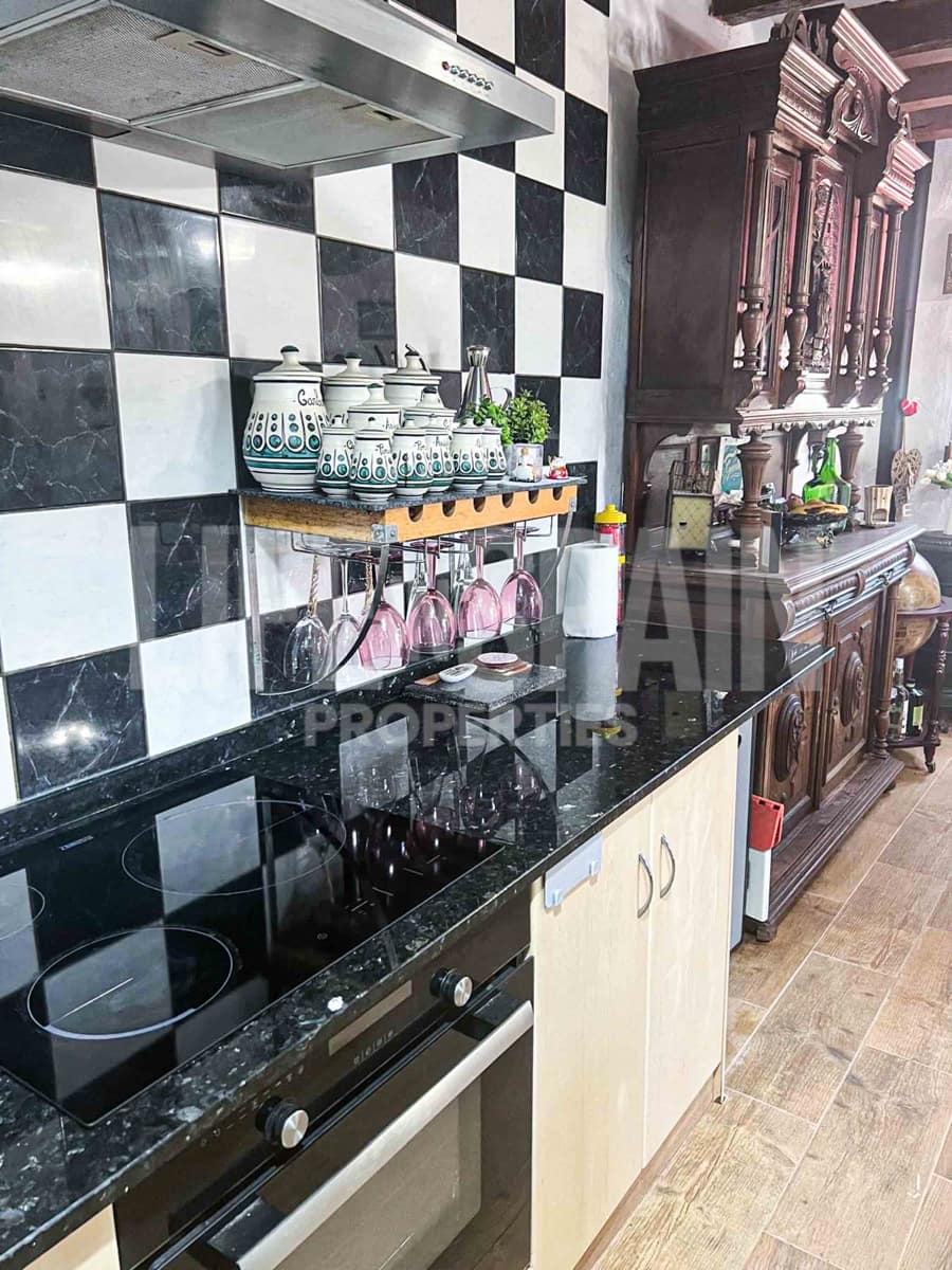 3 soveværelse Finca/Landehus til salg i Mora la Nova med swimmingpool - € 215.000 (Ref: 8506808)