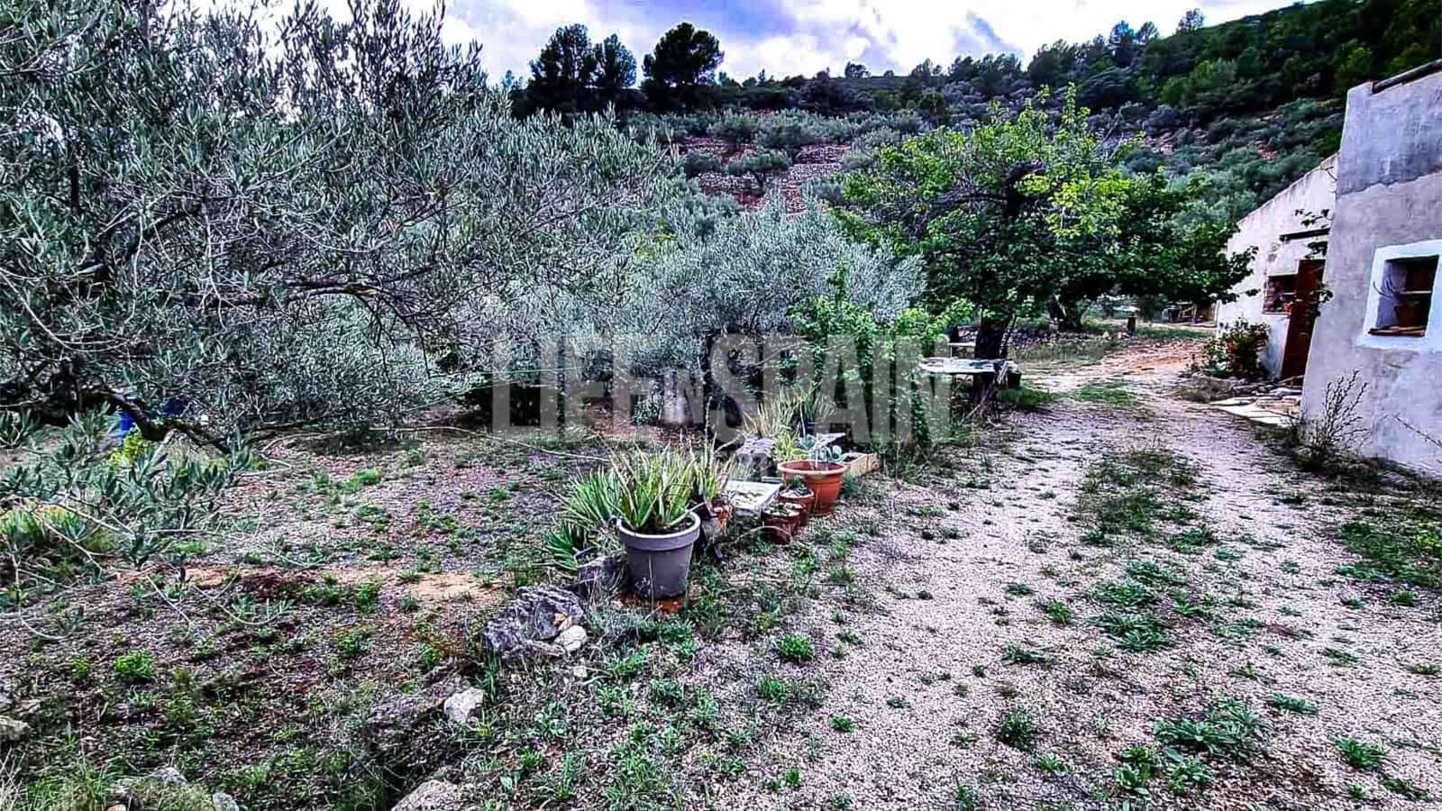 2 soveværelse Finca/Landehus til salg i Tortosa med garage - € 160.000 (Ref: 8546046)