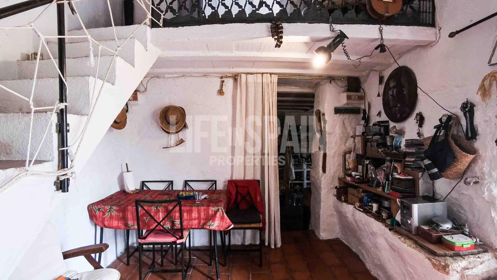 2 soveværelse Finca/Landehus til salg i Tortosa med garage - € 160.000 (Ref: 8546046)