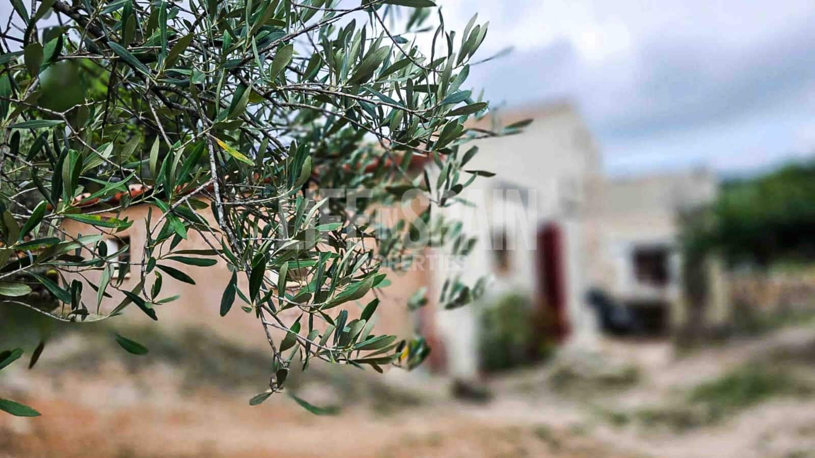 2 soveværelse Finca/Landehus til salg i Tortosa med garage - € 160.000 (Ref: 8546046)