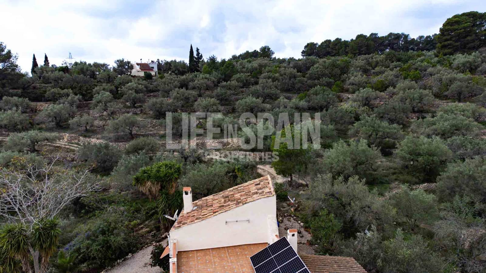 3 soveværelse Finca/Landehus til salg i El Perello med swimmingpool - € 295.000 (Ref: 8567597)