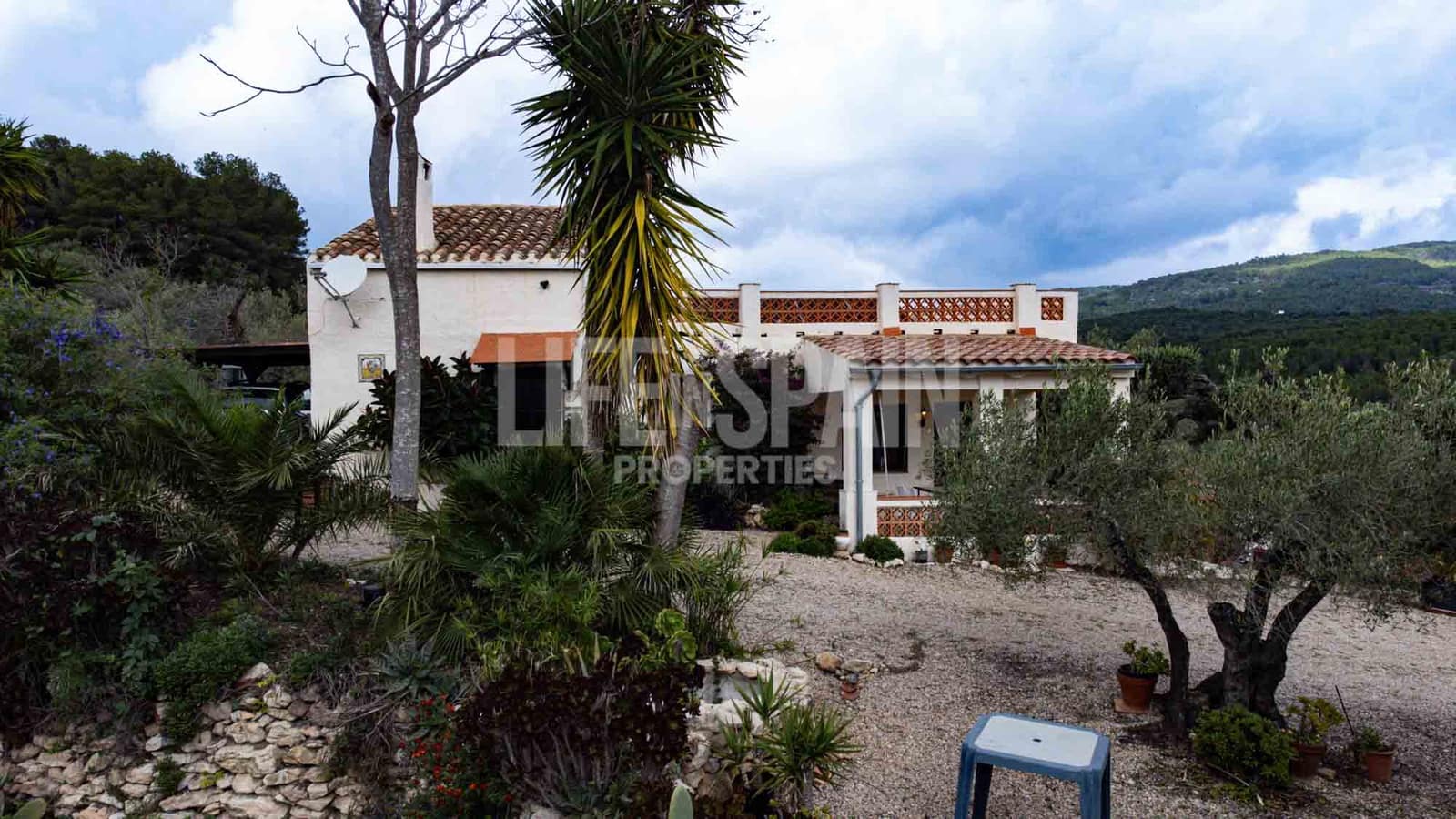 3 soveværelse Finca/Landehus til salg i El Perello med swimmingpool - € 295.000 (Ref: 8567597)