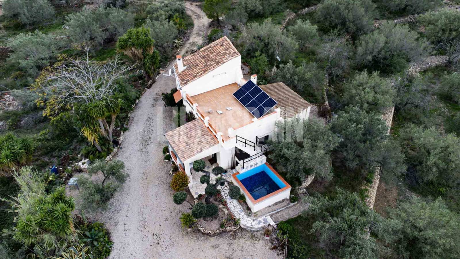 3 soveværelse Finca/Landehus til salg i El Perello med swimmingpool - € 295.000 (Ref: 8567597)