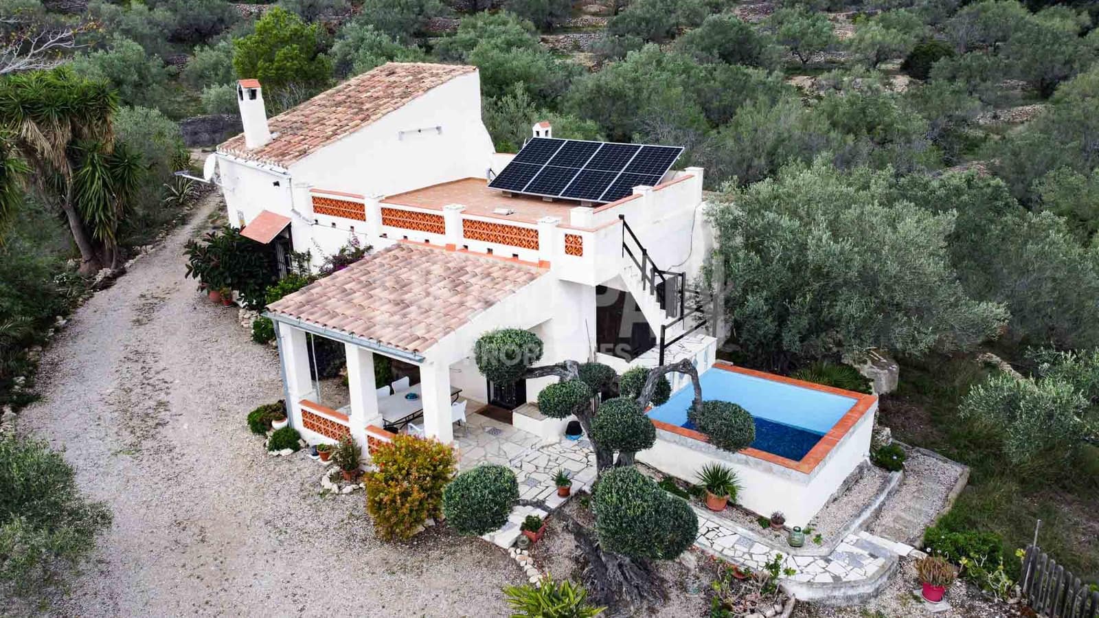 3 soveværelse Finca/Landehus til salg i El Perello med swimmingpool - € 295.000 (Ref: 8567597)