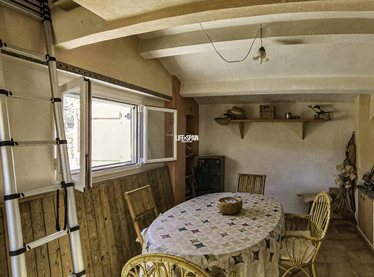 2 soverom Finca/Herregård til salgs i Tortosa med garasje - € 145 000 (Ref: 8885585)