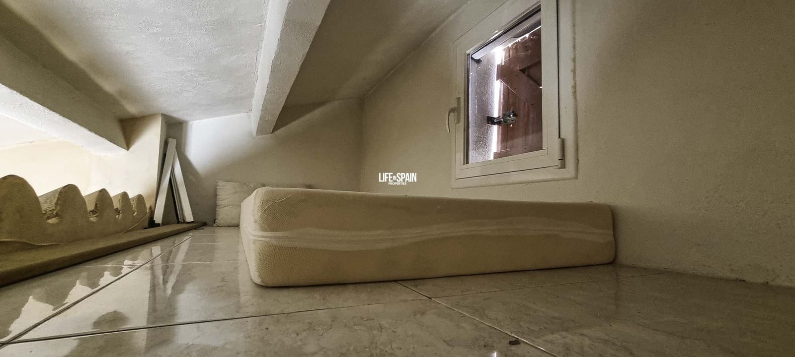 2 soverom Finca/Herregård til salgs i Tortosa med garasje - € 145 000 (Ref: 8885585)