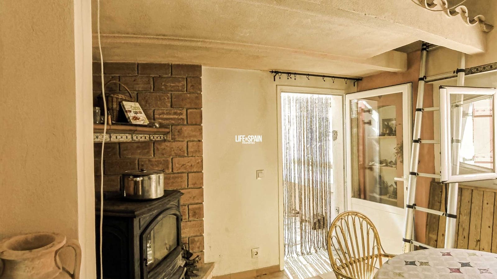 2 soverom Finca/Herregård til salgs i Tortosa med garasje - € 145 000 (Ref: 8885585)