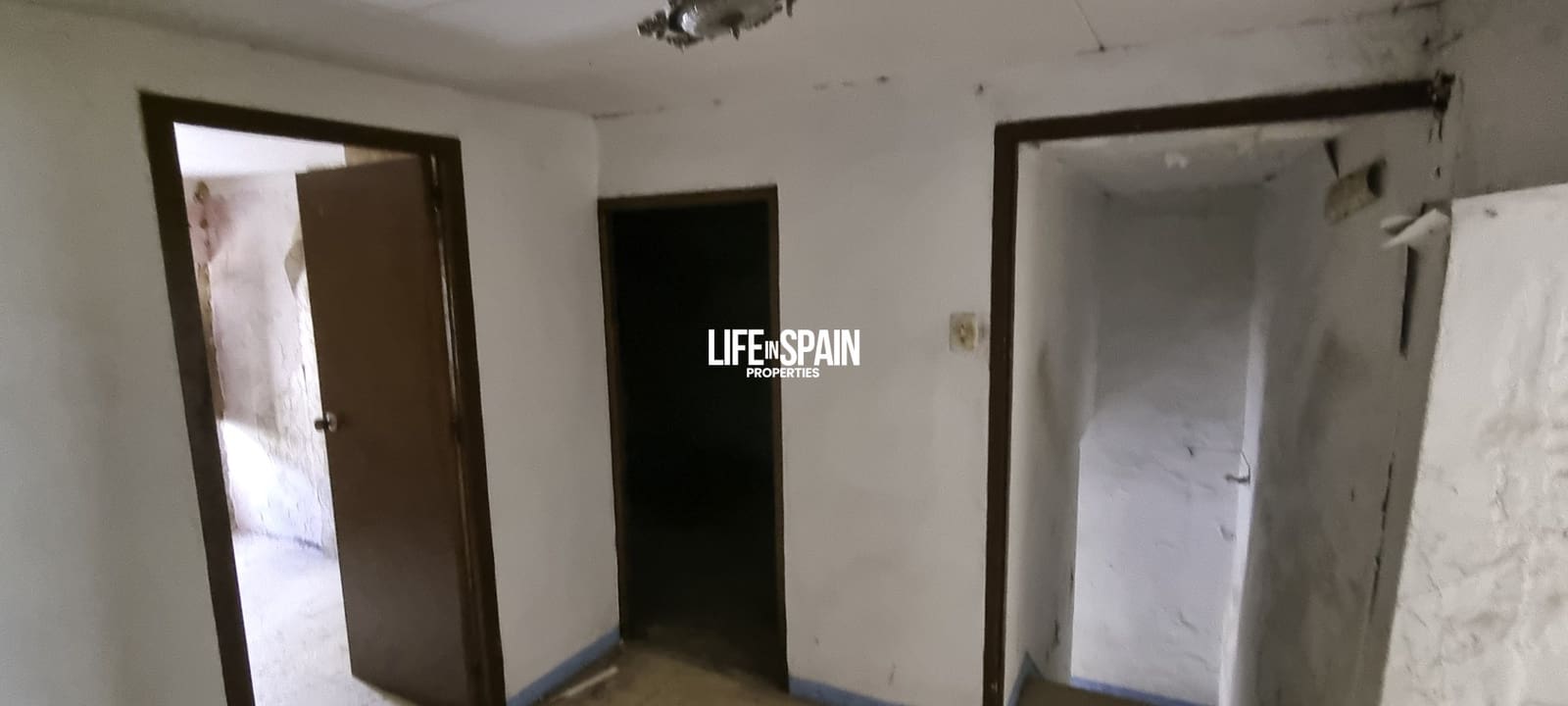 5 soveværelse Byhus til salg i Masdenverge - € 35.000 (Ref: 9000385)