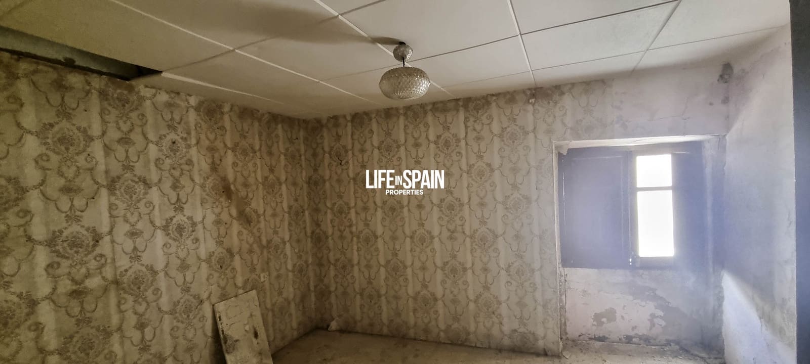 5 soveværelse Byhus til salg i Masdenverge - € 35.000 (Ref: 9000385)