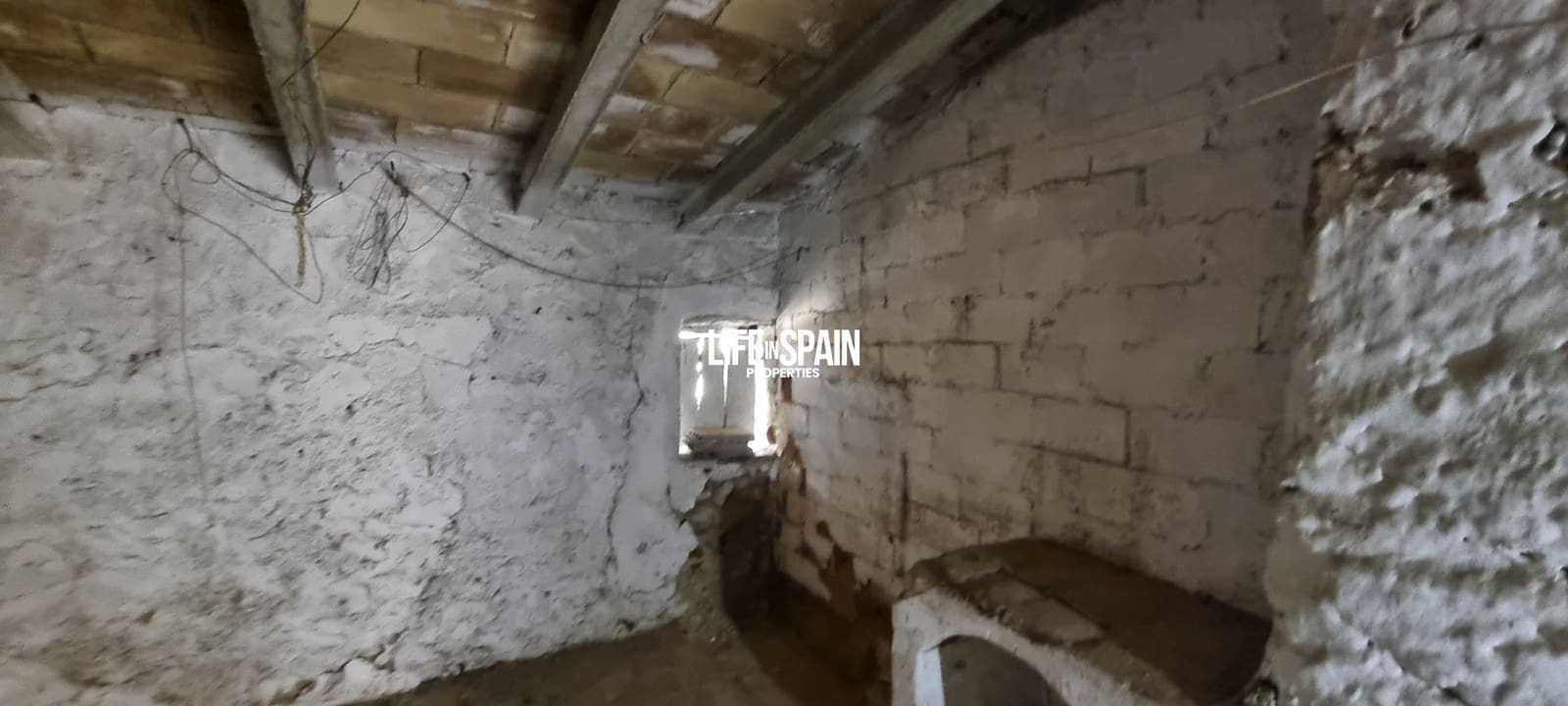 5 soveværelse Byhus til salg i Masdenverge - € 35.000 (Ref: 9000385)