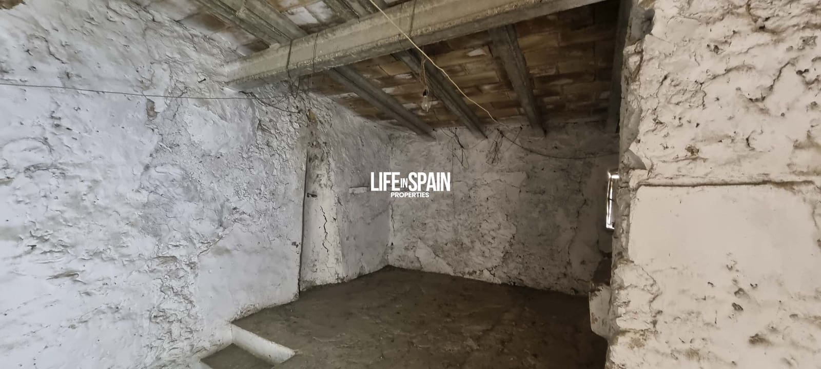 5 soveværelse Byhus til salg i Masdenverge - € 35.000 (Ref: 9000385)