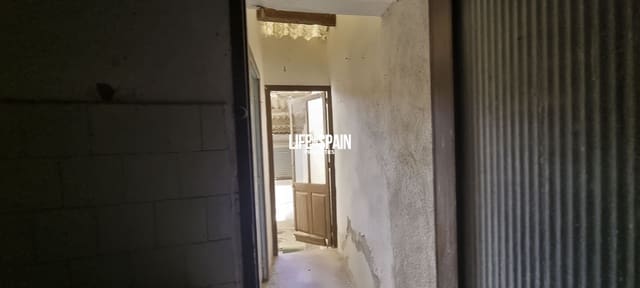 5 bedroom Townhouse for sale in Masdenverge - € 35,000 (Ref: 9000385)