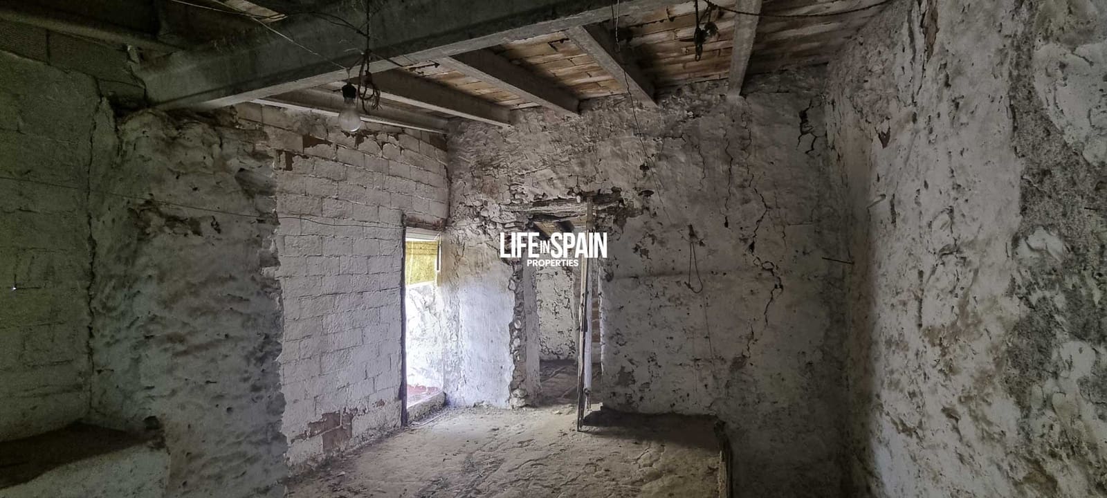 5 soveværelse Byhus til salg i Masdenverge - € 35.000 (Ref: 9000385)