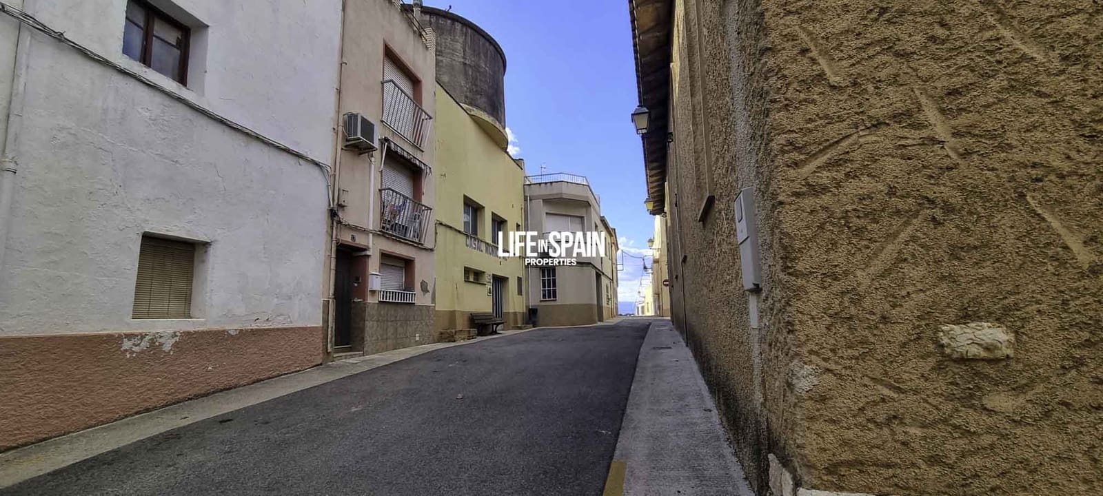 5 soveværelse Byhus til salg i Masdenverge - € 35.000 (Ref: 9000385)