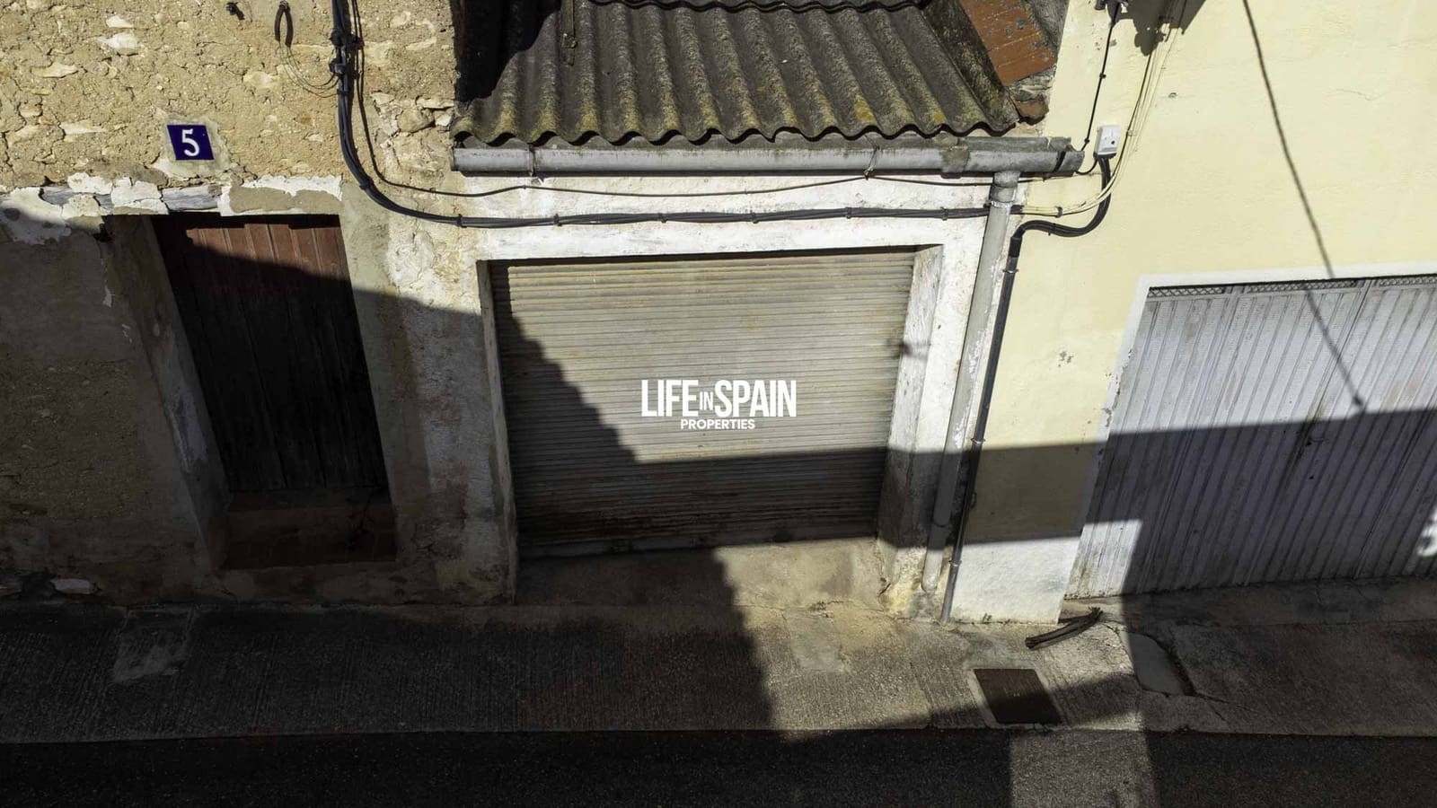 5 soveværelse Byhus til salg i Masdenverge - € 35.000 (Ref: 9000385)