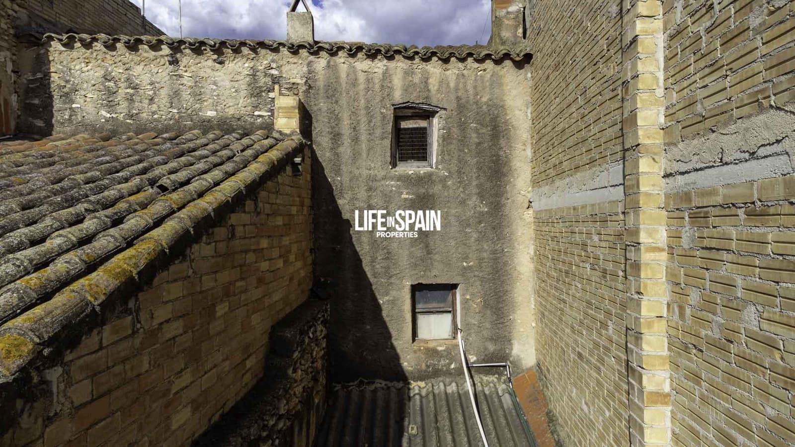 5 soveværelse Byhus til salg i Masdenverge - € 35.000 (Ref: 9000385)