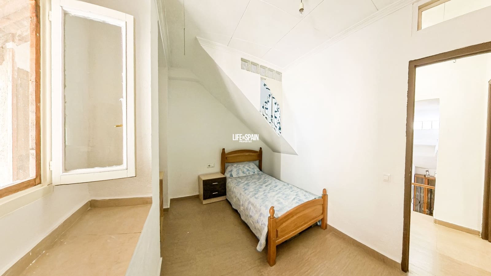 4 soverom Hus til salgs i Tortosa med garasje - € 89 900 (Ref: 9072941)