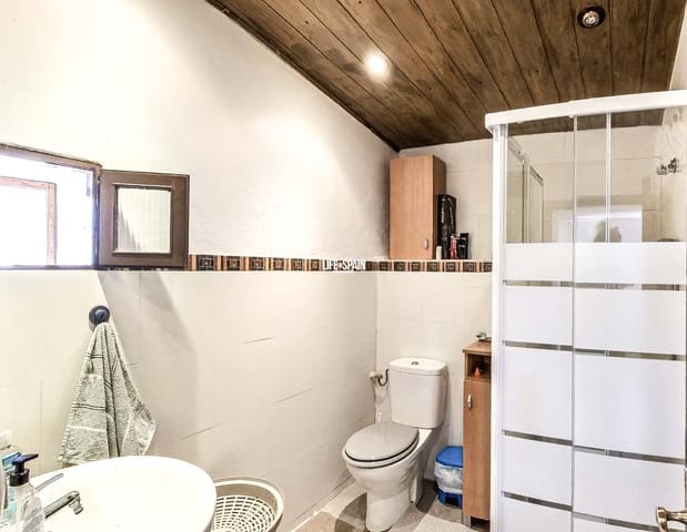 4 soverom Hus til salgs i Tortosa med garasje - € 89 900 (Ref: 9072941)