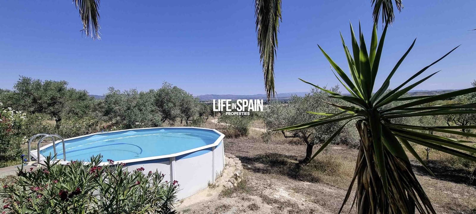 3 bedroom Villa for sale in Ginestar with pool garage - € 380,000 (Ref: 9148780)