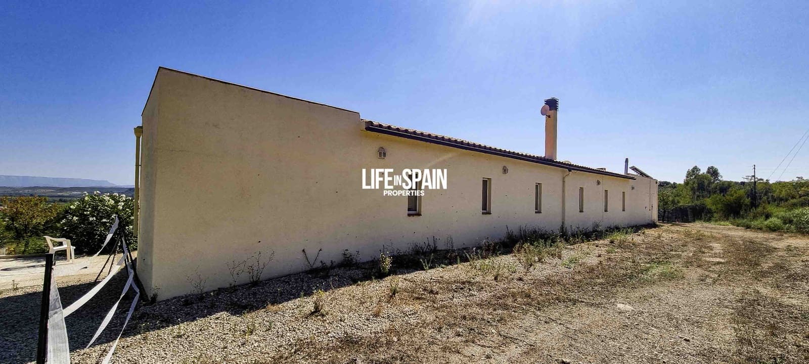 3 bedroom Villa for sale in Ginestar with pool garage - € 380,000 (Ref: 9148780)