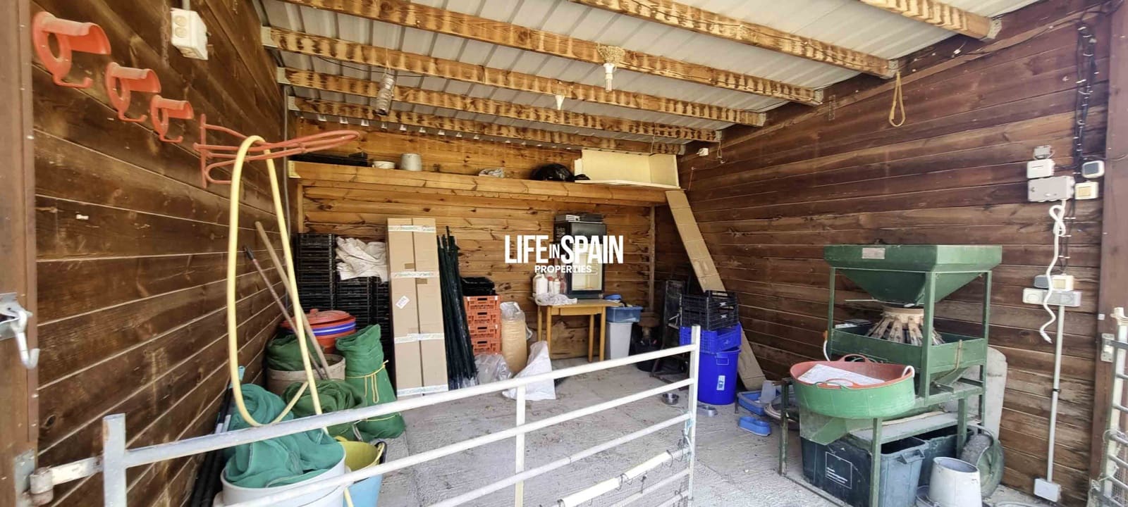 3 bedroom Villa for sale in Ginestar with pool garage - € 380,000 (Ref: 9148780)