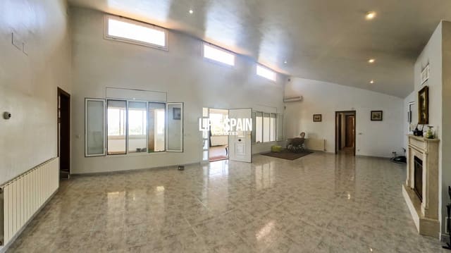 3 sypialnia Willa na sprzedaż w Ginestar z basenem garażem - 380 000 € (Ref: 9148780)