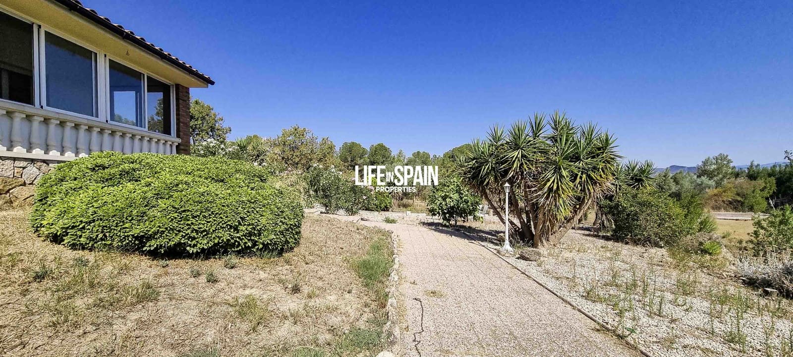 3 bedroom Villa for sale in Ginestar with pool garage - € 380,000 (Ref: 9148780)