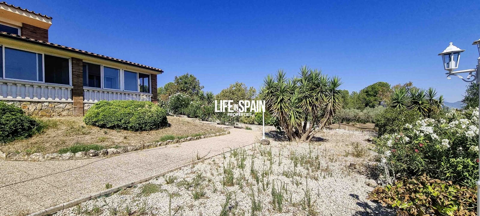 3 bedroom Villa for sale in Ginestar with pool garage - € 380,000 (Ref: 9148780)