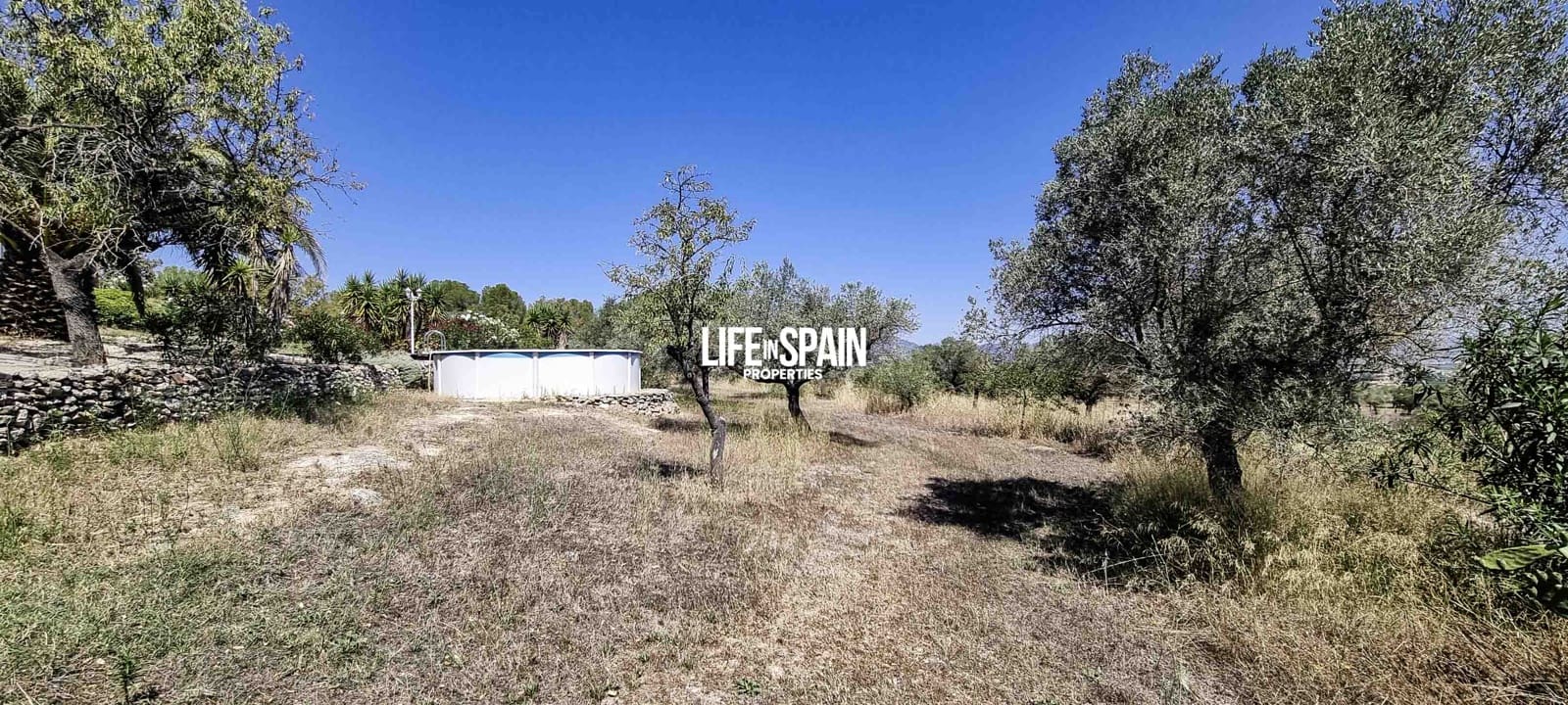 3 bedroom Villa for sale in Ginestar with pool garage - € 380,000 (Ref: 9148780)