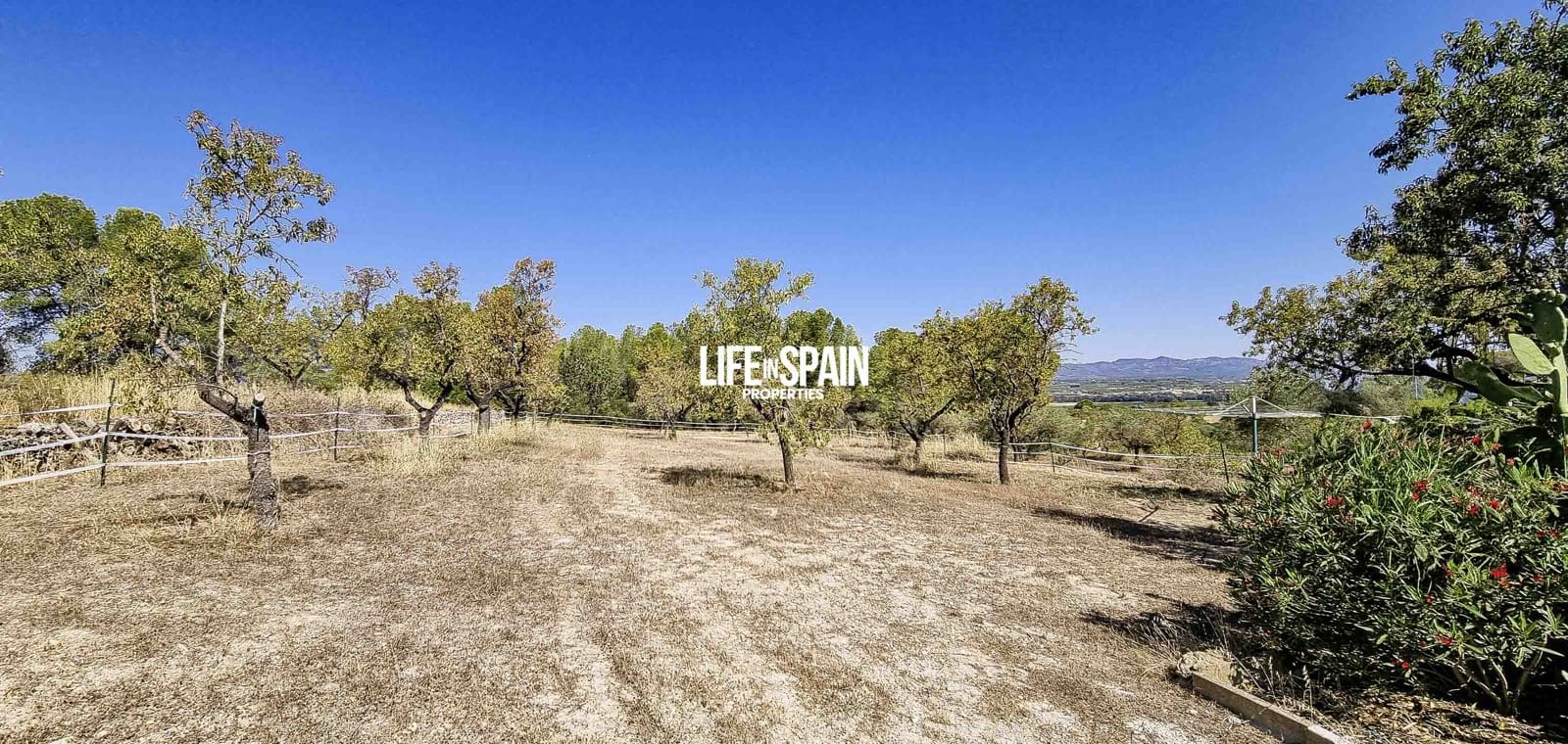 3 bedroom Villa for sale in Ginestar with pool garage - € 380,000 (Ref: 9148780)