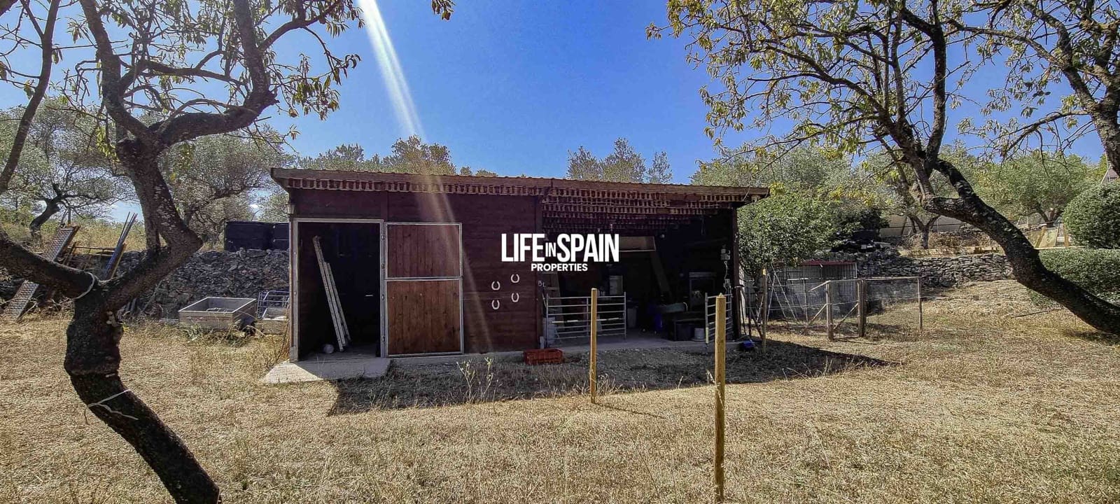 3 bedroom Villa for sale in Ginestar with pool garage - € 380,000 (Ref: 9148780)