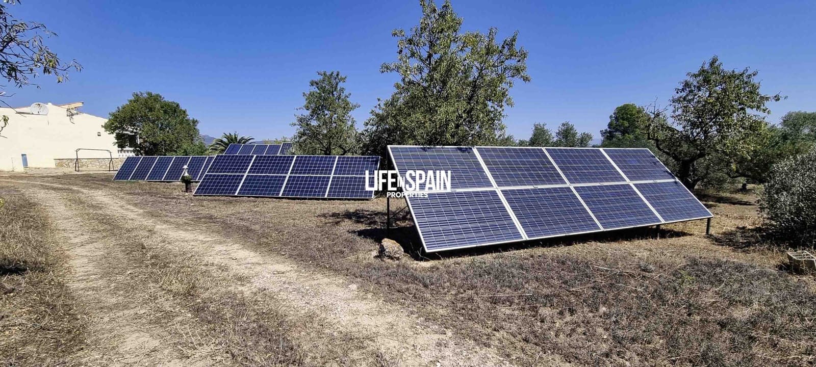 3 bedroom Villa for sale in Ginestar with pool garage - € 380,000 (Ref: 9148780)