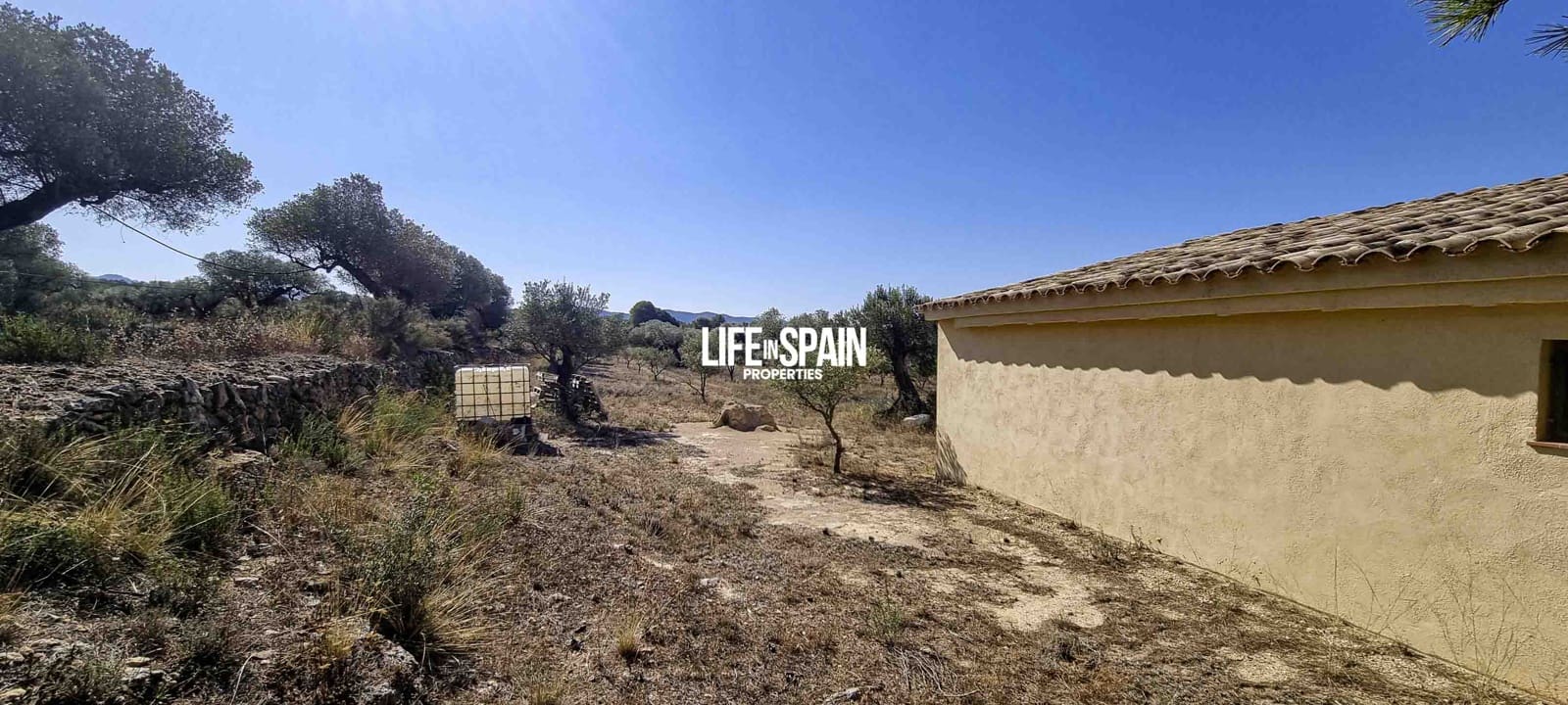 Finca/Herregård til salgs i Ginestar - € 120 000 (Ref: 9149701)