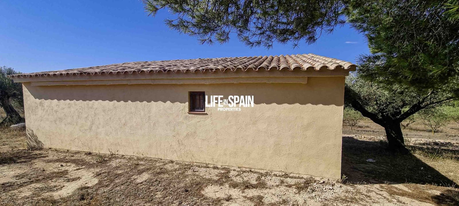 Finca/Herregård til salgs i Ginestar - € 120 000 (Ref: 9149701)