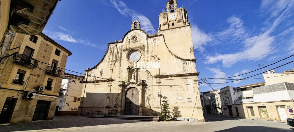 8 soveværelse Byhus til salg i Ginestar - € 85.000 (Ref: 9158365)