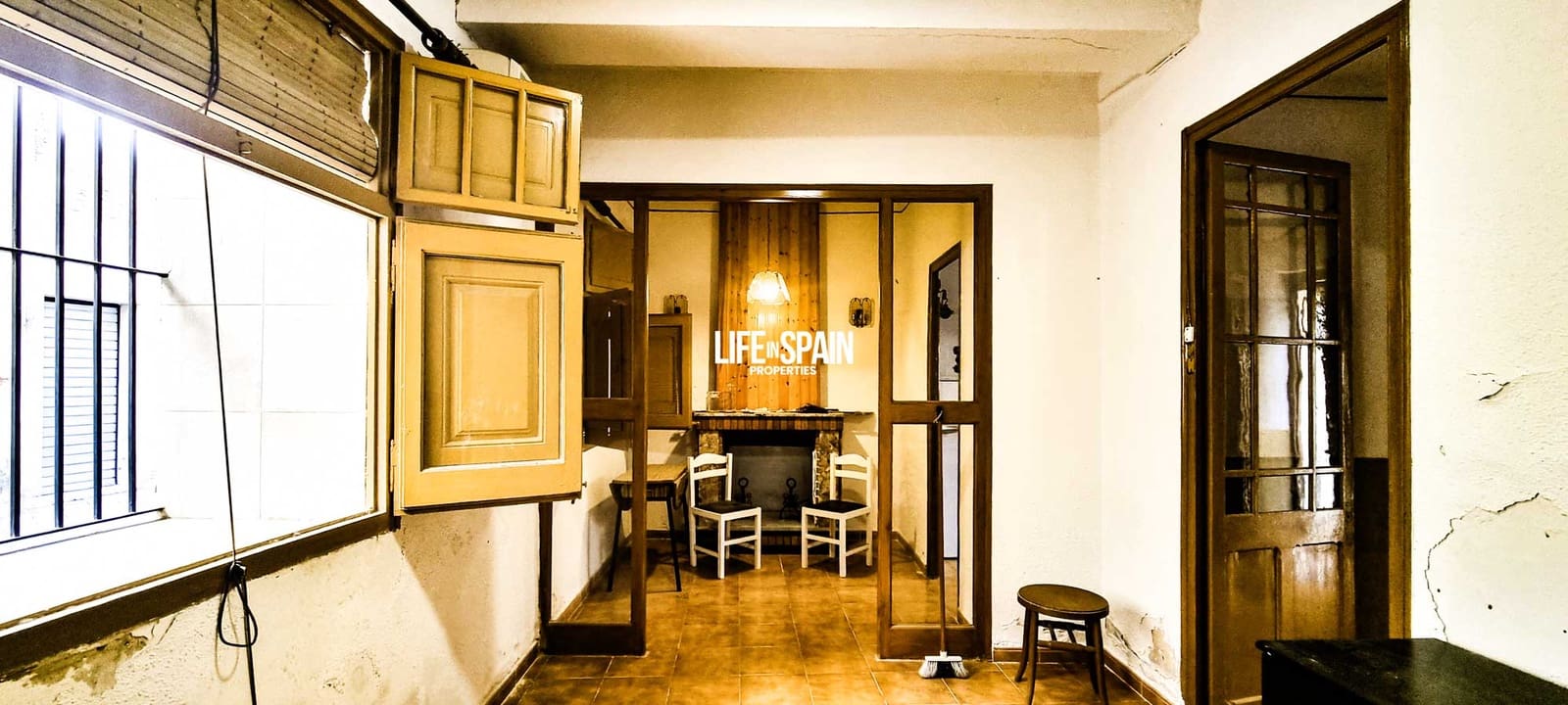 8 soveværelse Byhus til salg i Ginestar - € 85.000 (Ref: 9158365)